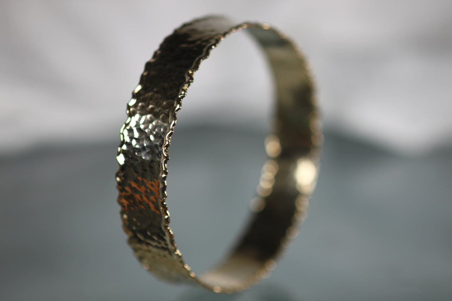 Hammered-Melt Edge Bangle Bracelet