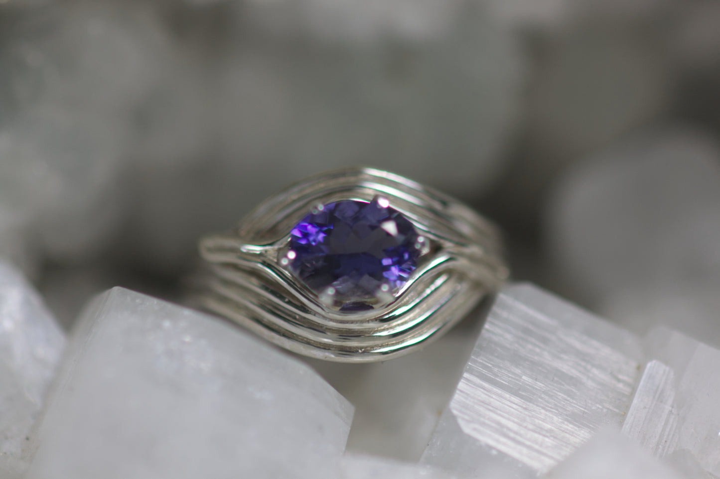 Iolite Wire Design Ring