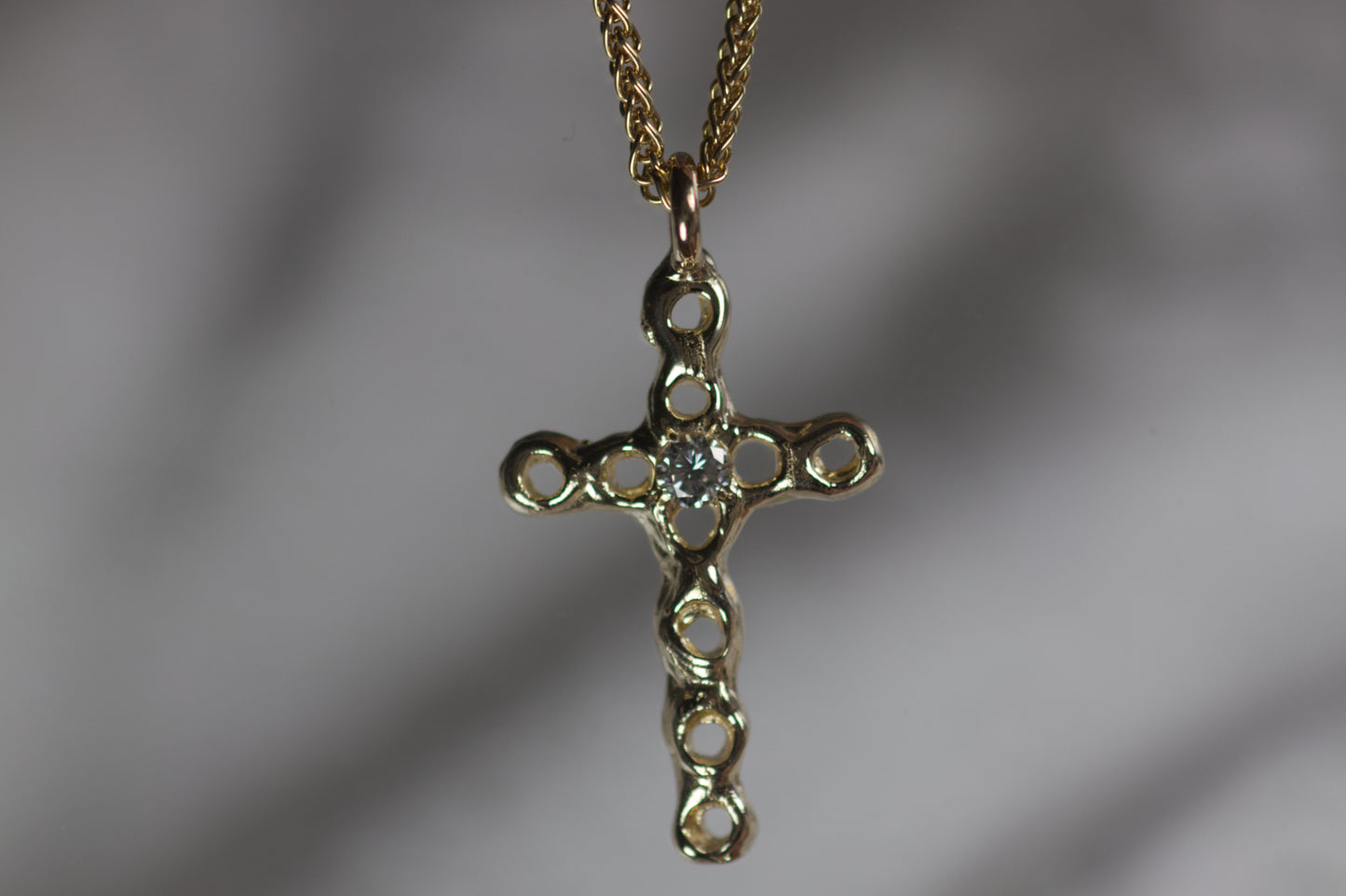 Organic Circle Cross