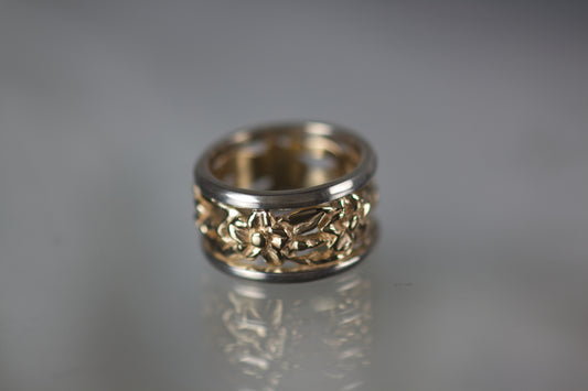 Flower Design Wedding Band