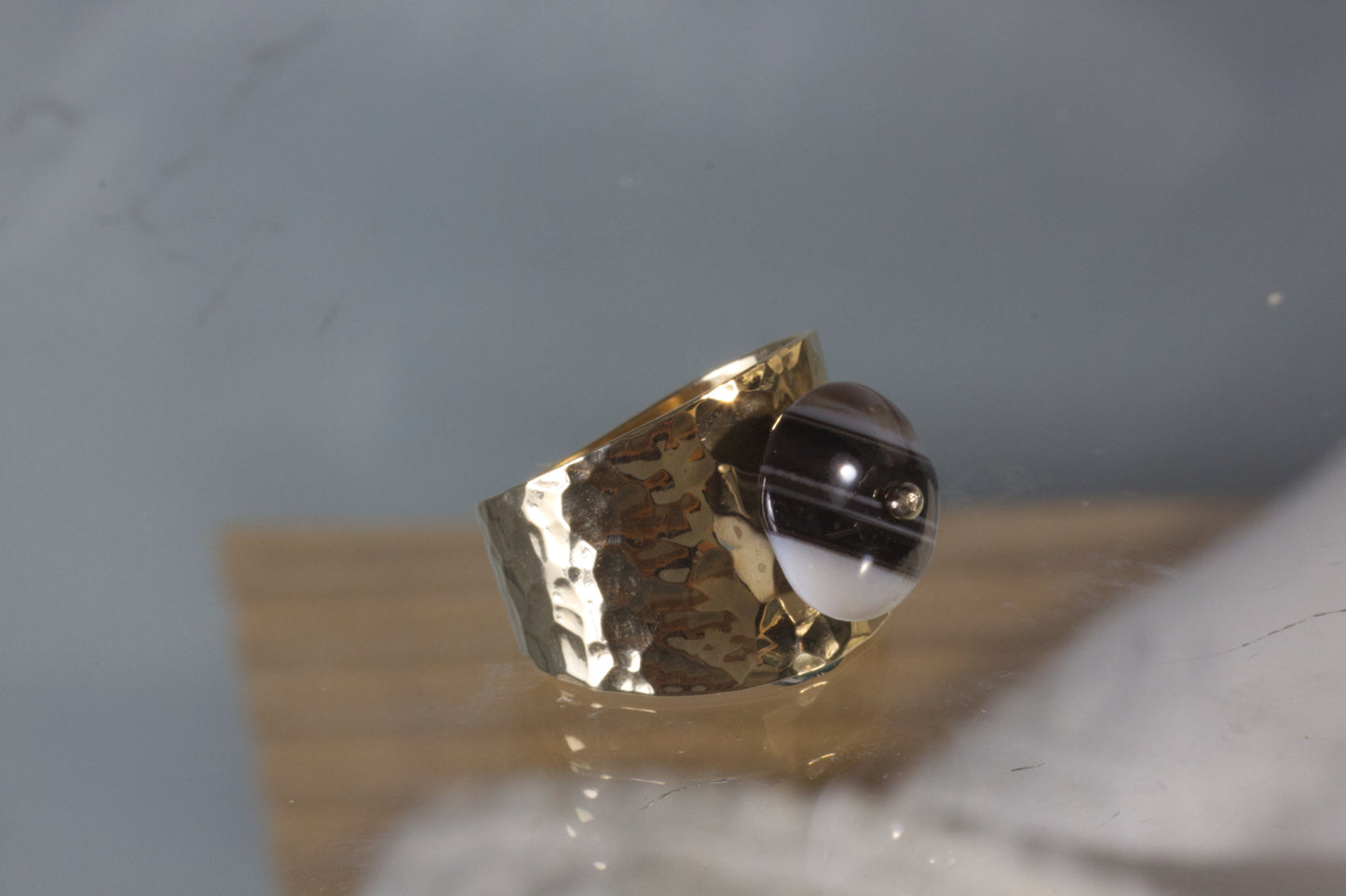 Hammered Ring With Black & White Agate Lentil Bead