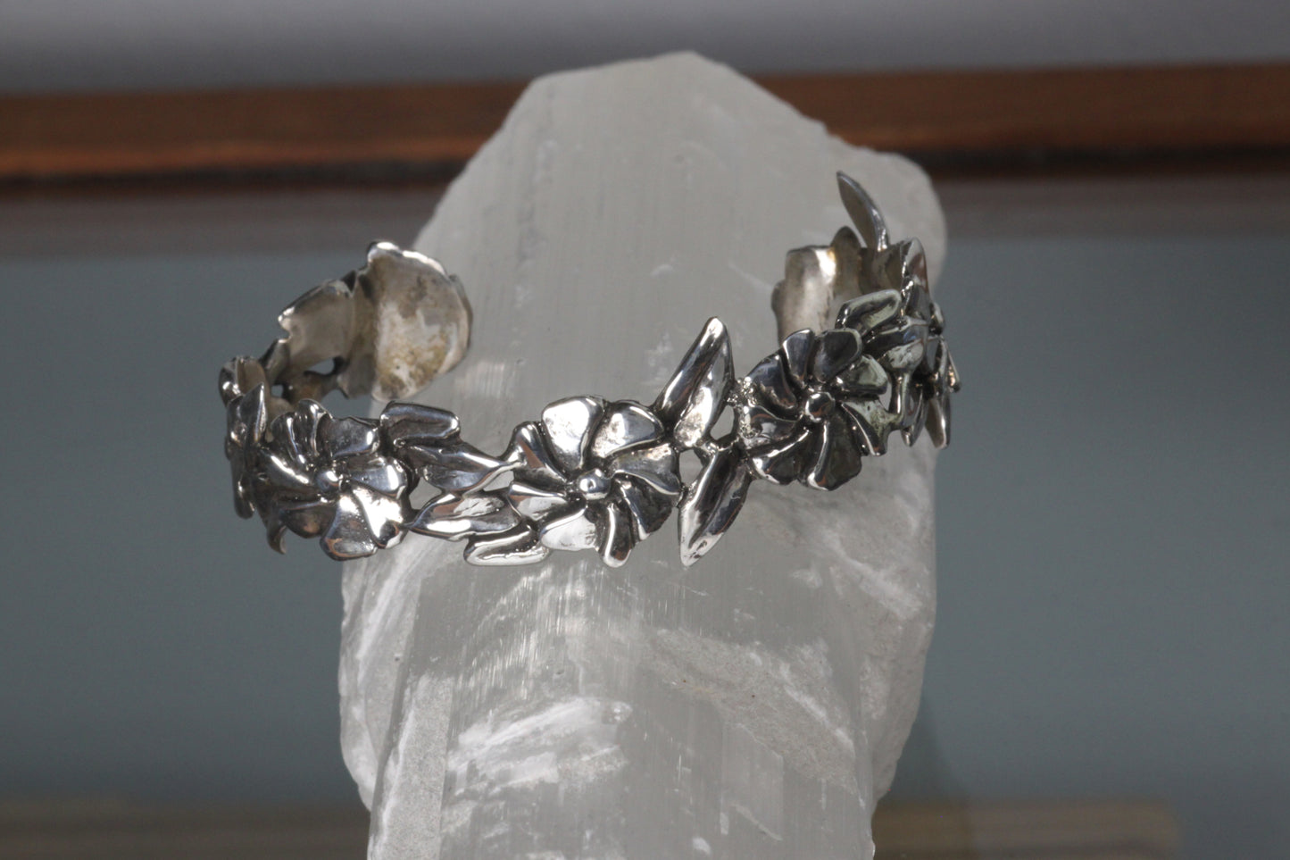 Flower & Leaf Bracelet