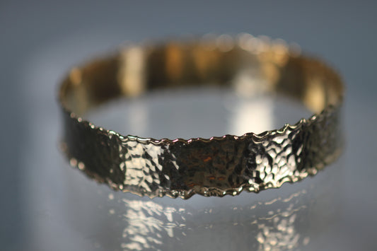 Hammered-Melt Edge Bangle Bracelet