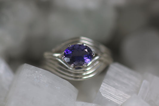 Iolite Wire Design Ring