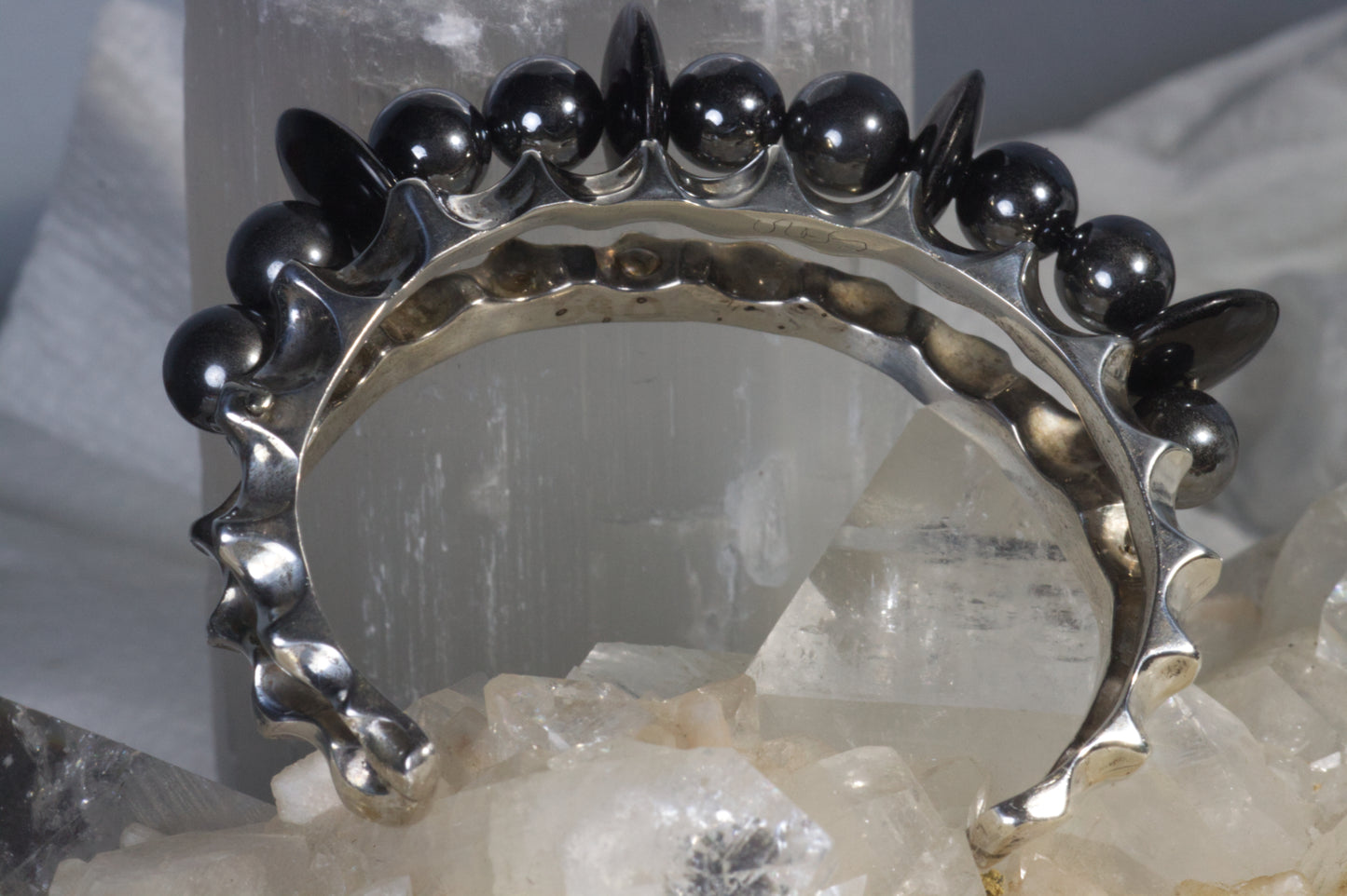 Scallop Bracelet With Black Onyx & Hematite