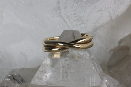 Two Wire Twist Ring